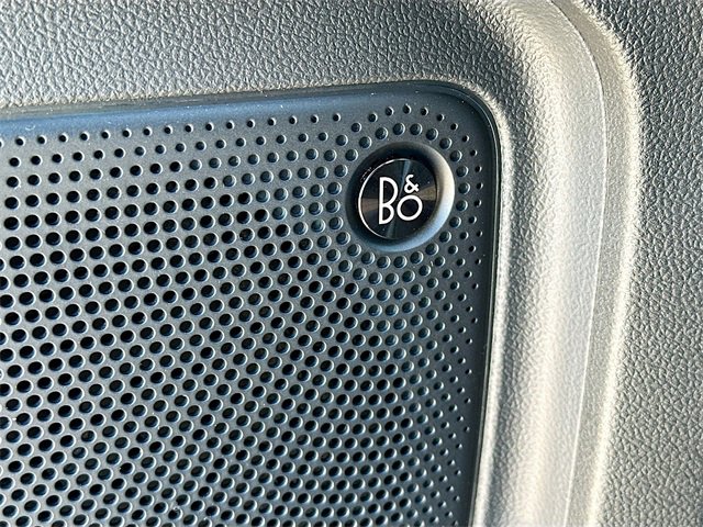 Used 2025 Ford Escape Platinum w/ Premium Technology Package image 19