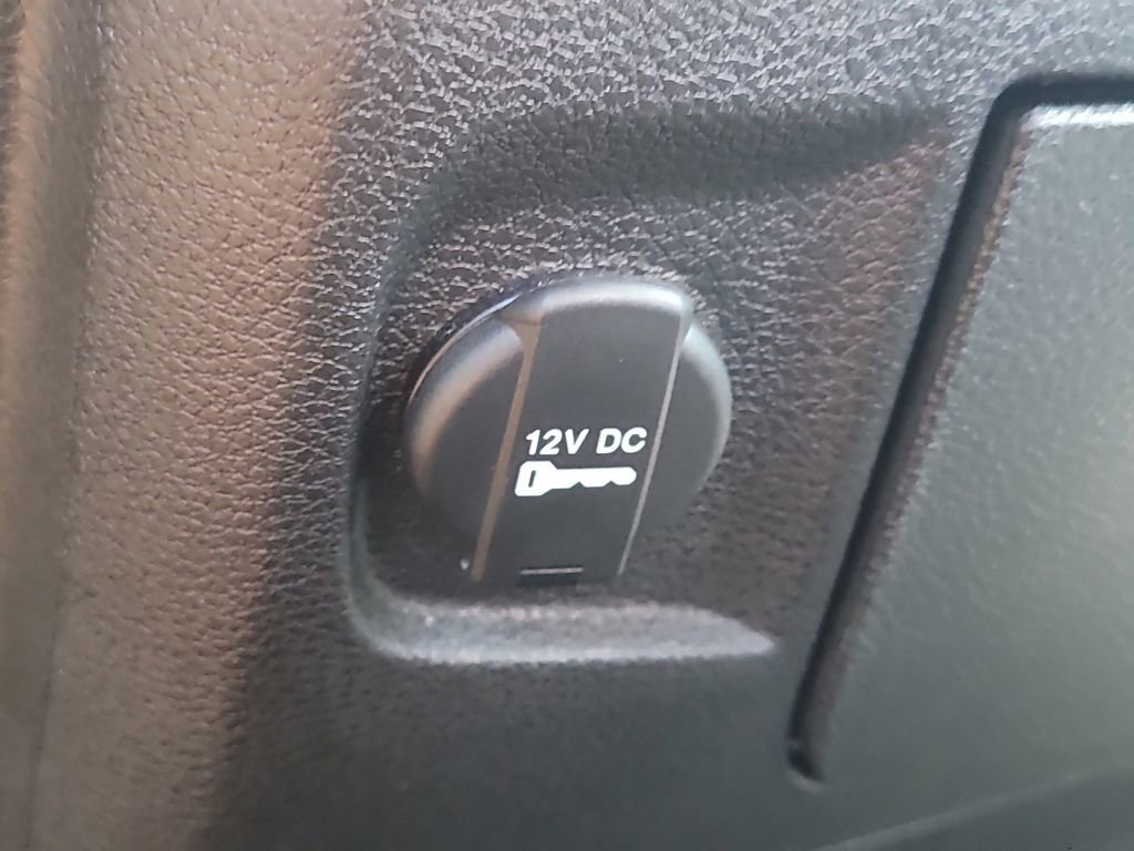 Used 2021 RAM 1500 Classic Warlock w/ Luxury Group AWD/4WD image 21