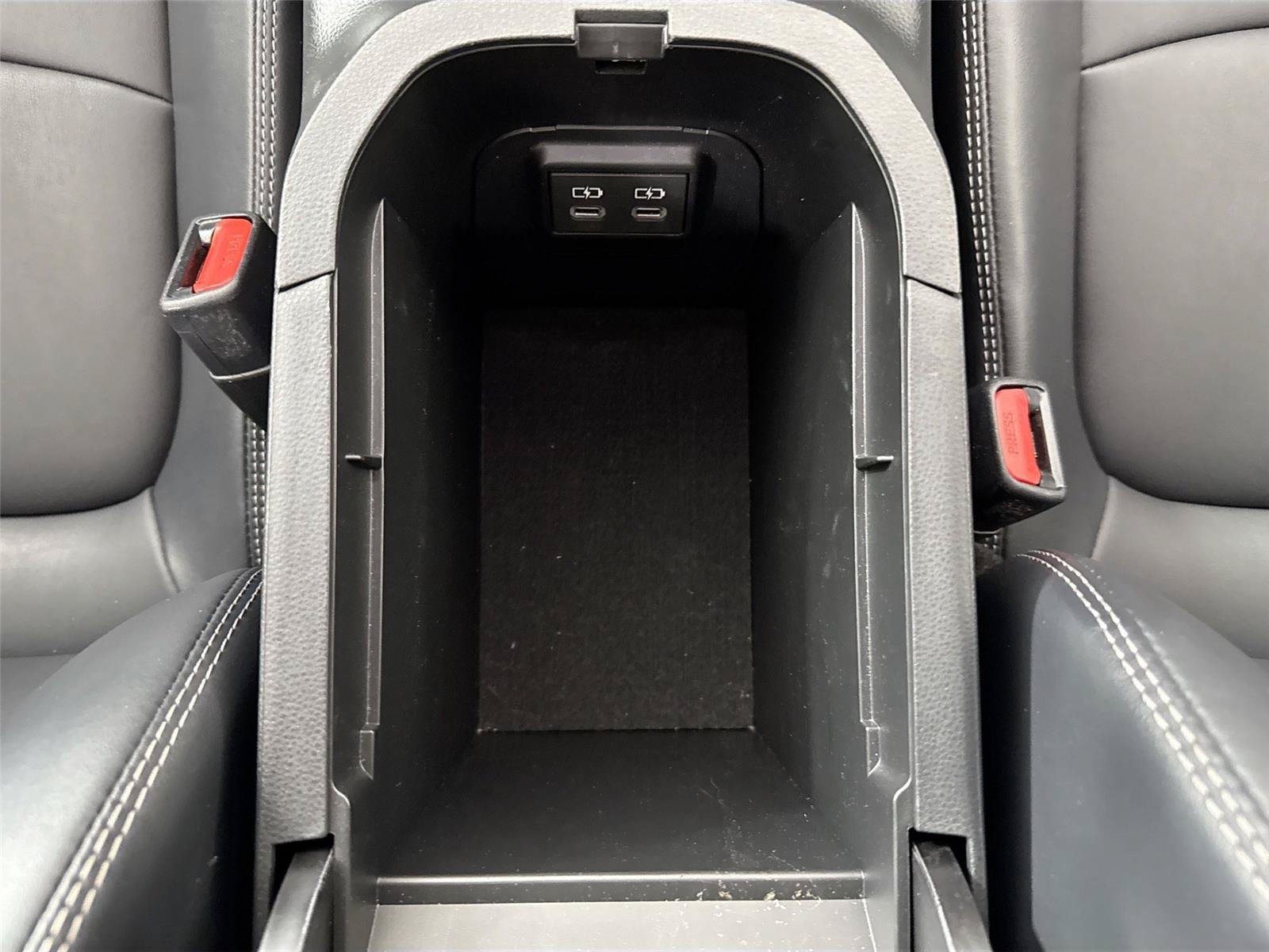 Used 2024 Toyota RAV4 XLE Premium FWD image 33
