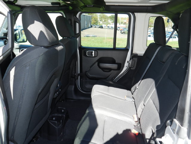 Used 2018 Jeep Wrangler Unlimited Sport S AWD/4WD image 19