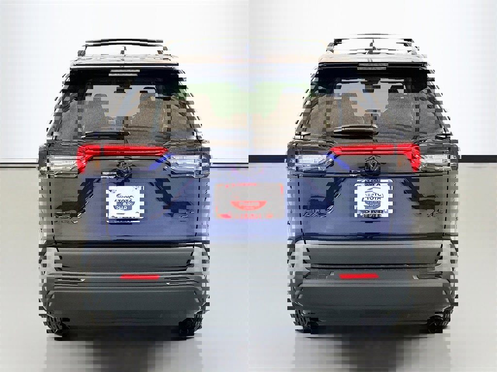 New 2025 Toyota RAV4 XLE image 5