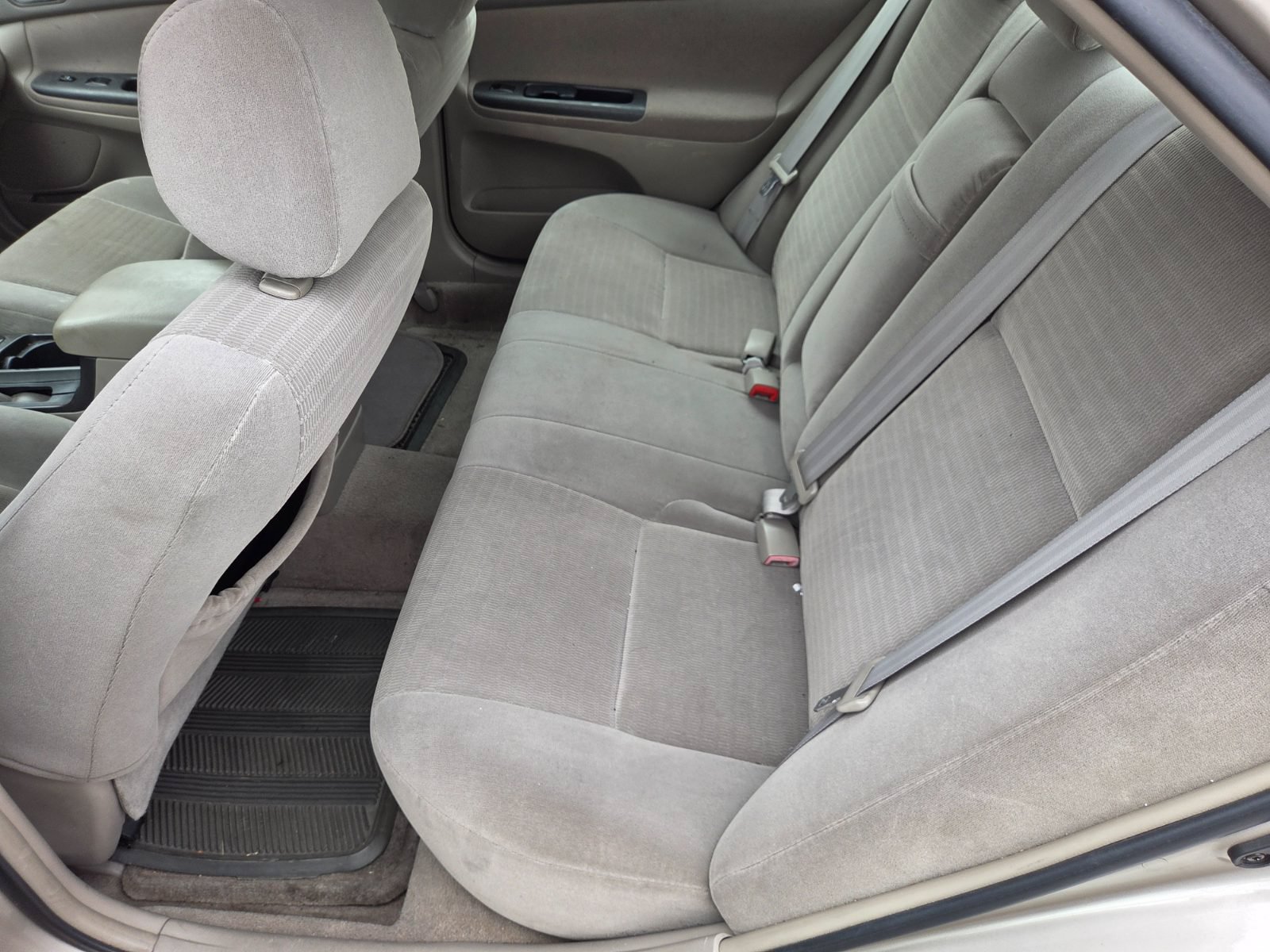 Used 2006 Toyota Camry LE w/ Fleet Convenience Pkg FWD image 11