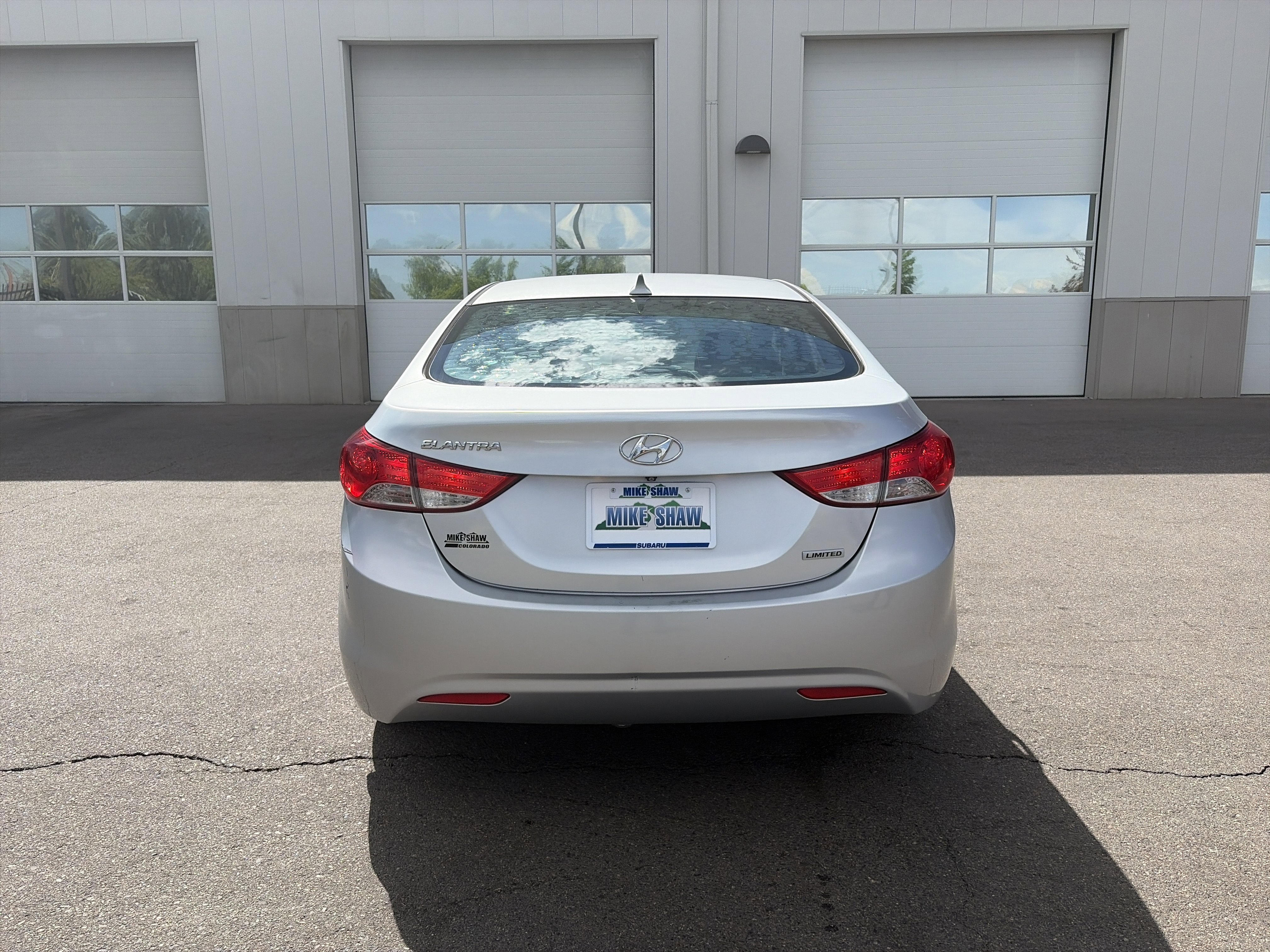 Used 2013 Hyundai Elantra Limited w/ Technology Pkg FWD image 3