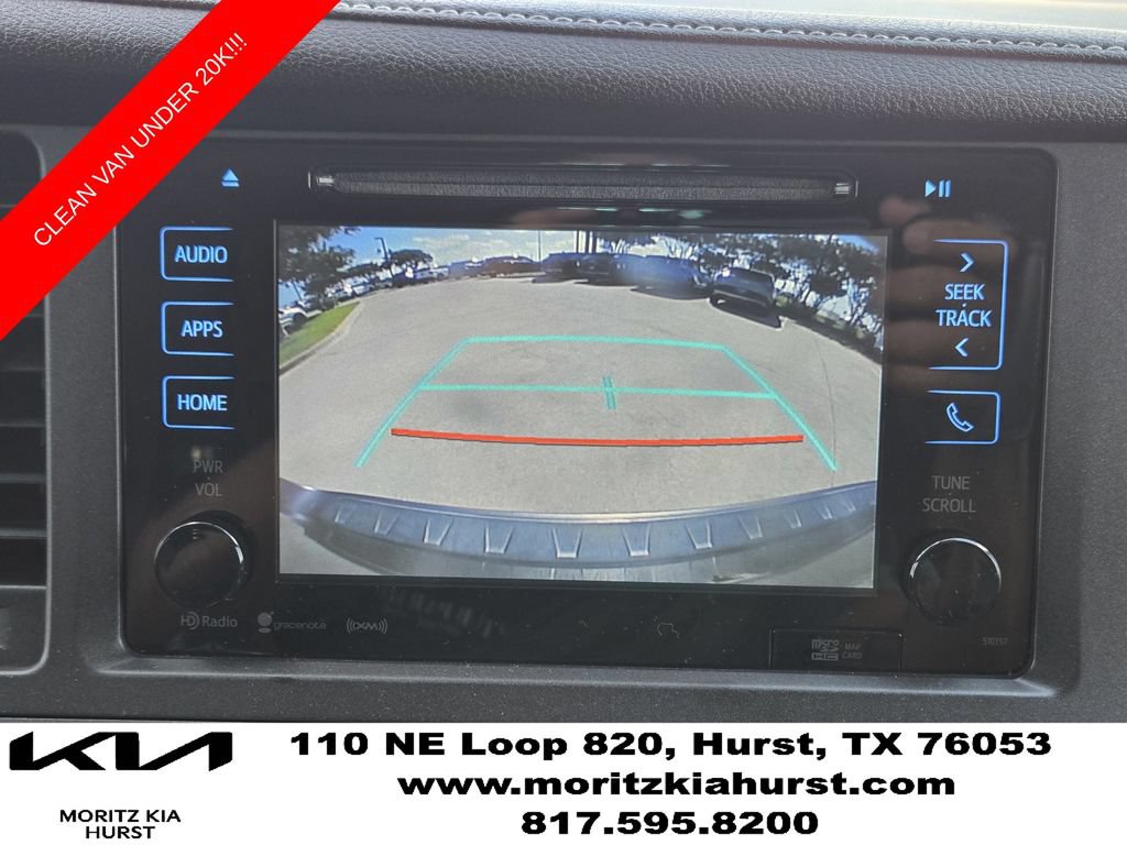 Used 2017 Toyota Sienna SE FWD image 7