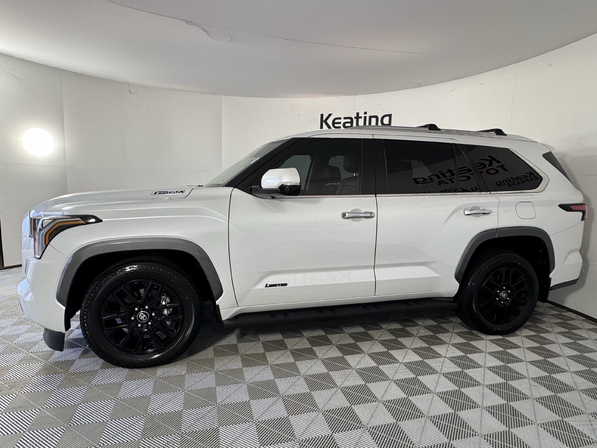 Certified 2025 Toyota Sequoia Limited AWD/4WD image 9