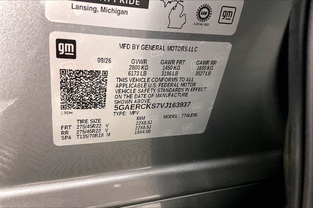 New 2027 Buick Enclave Avenir FWD image 8