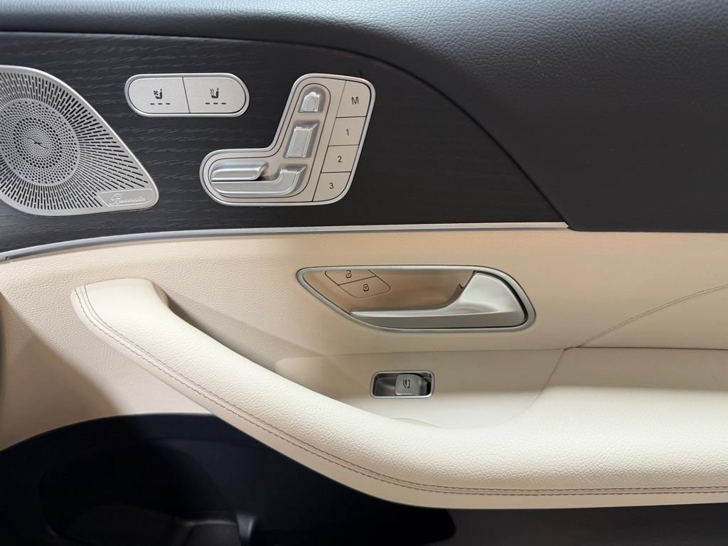 Certified 2023 Mercedes-Benz GLS 450 4MATIC image 28