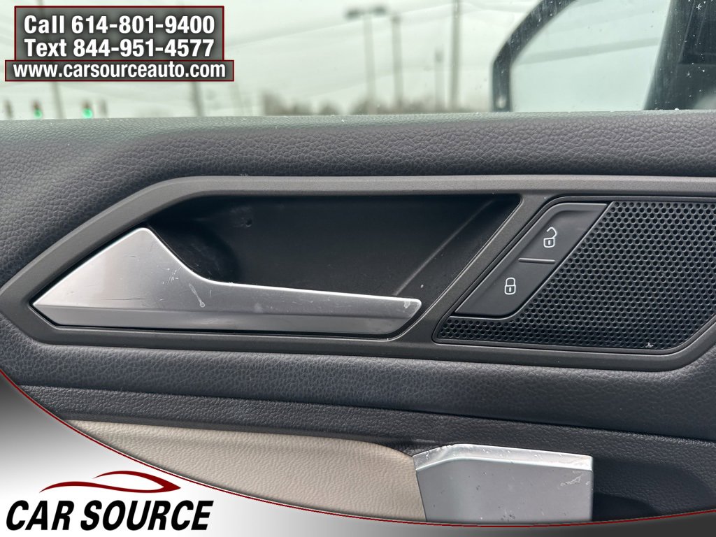 Used 2020 Volkswagen Tiguan SE R-Line image 21