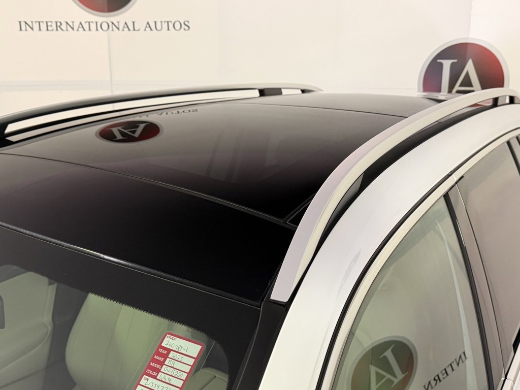 Used 2023 Mercedes-Benz GLB 250 4MATIC image 11