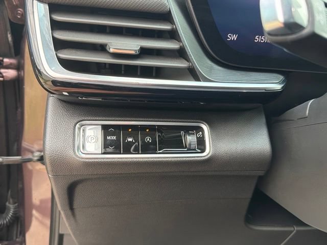 Used 2024 Buick Envision Preferred AWD/4WD image 28