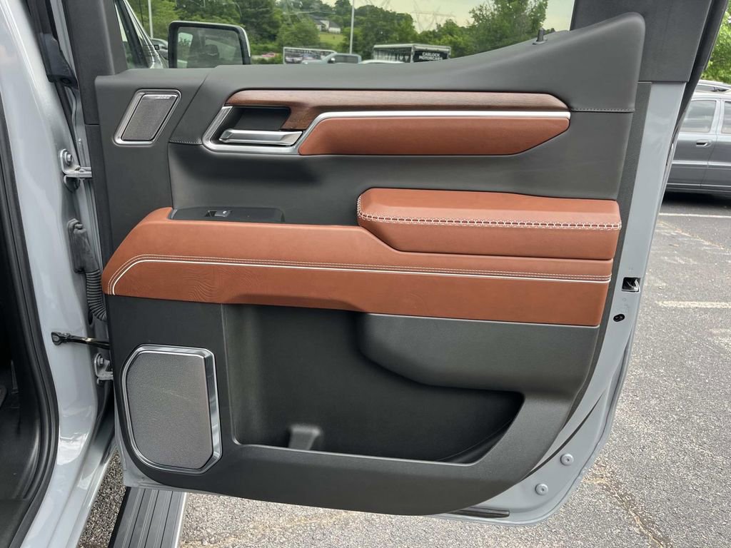 Used 2024 GMC Sierra 1500 Denali Ultimate AWD/4WD image 18