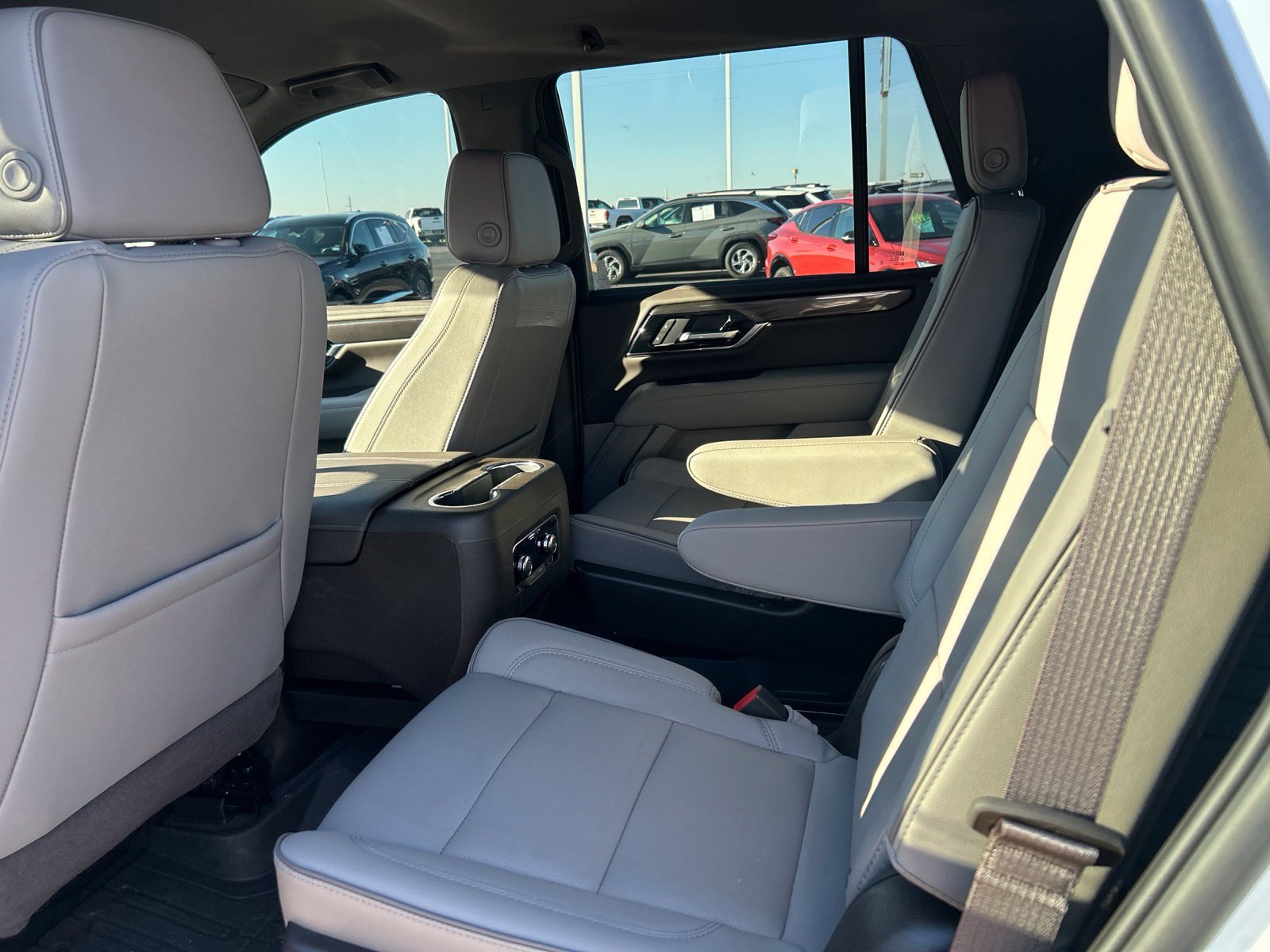 Used 2026 GMC Yukon Elevation w/ LPO, Floor Liner Package RWD image 9