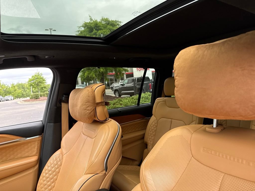 Used 2021 Jeep Grand Cherokee L Summit AWD/4WD image 8