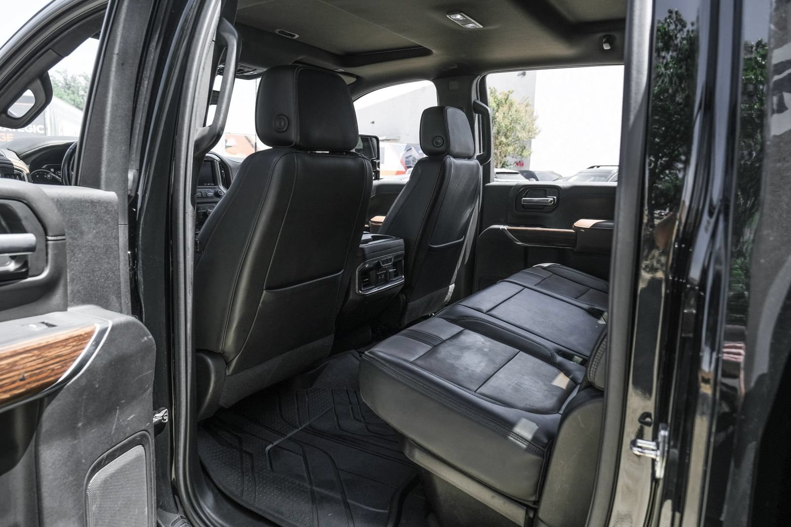 Used 2023 Chevrolet Silverado 2500 High Country AWD/4WD image 29