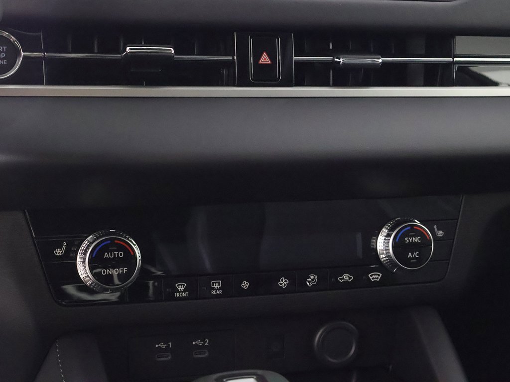 New 2025 Mitsubishi Outlander SE image 48