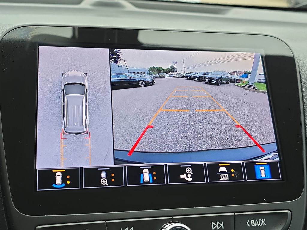 Used 2022 Chevrolet Equinox RS w/ Infotainment Package FWD image 23