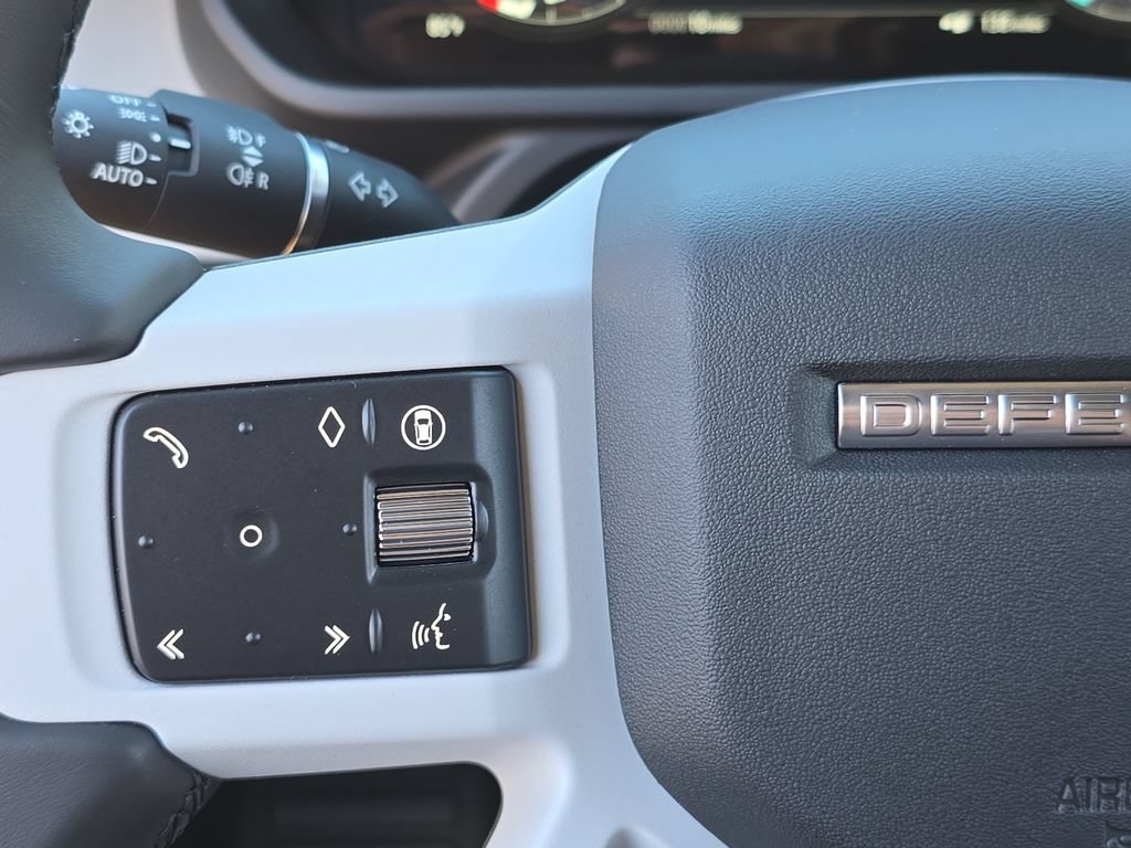 New 2026 Land Rover Defender 110 S AWD/4WD image 17