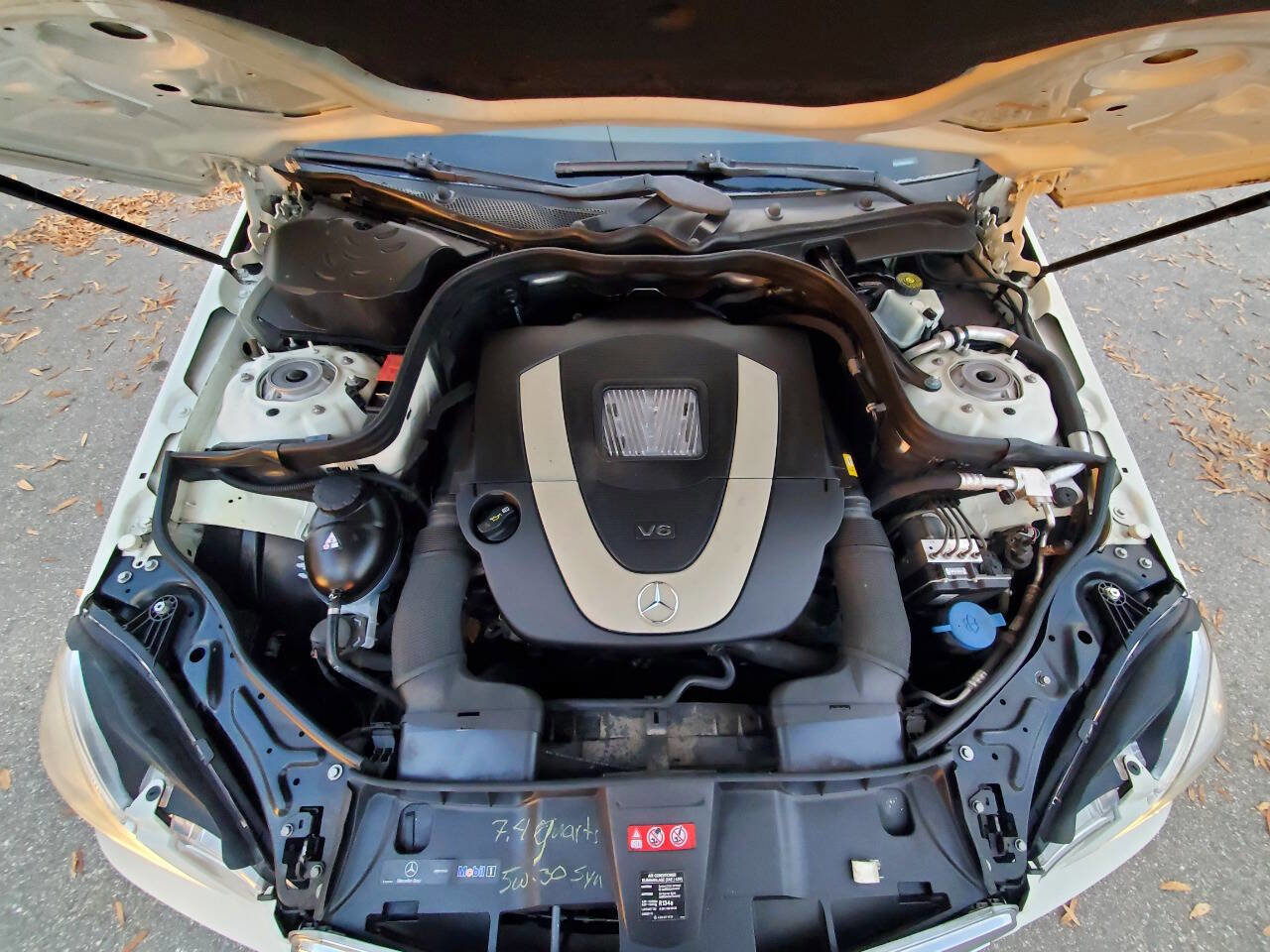 Used 2011 Mercedes-Benz E 350 4MATIC Sedan image 21