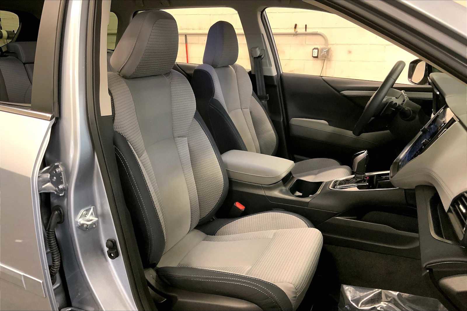 Certified 2025 Subaru Outback Premium image 7