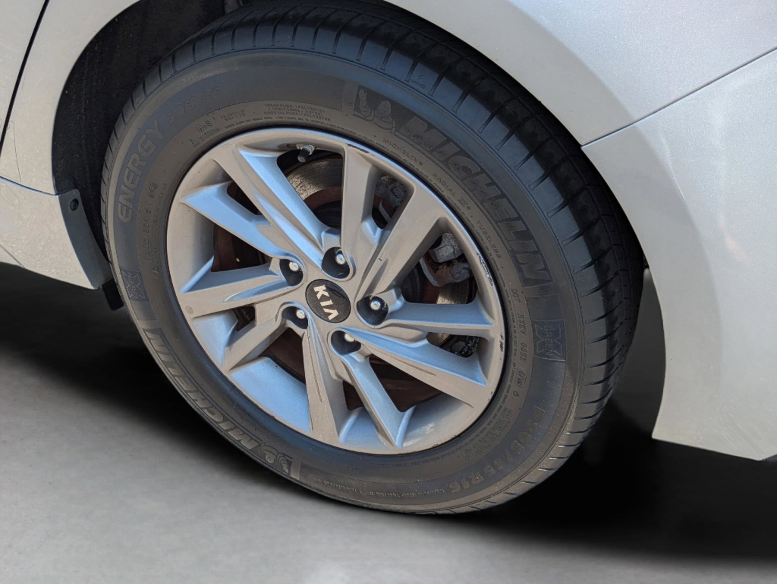 Used 2020 Kia Optima LX FWD image 9