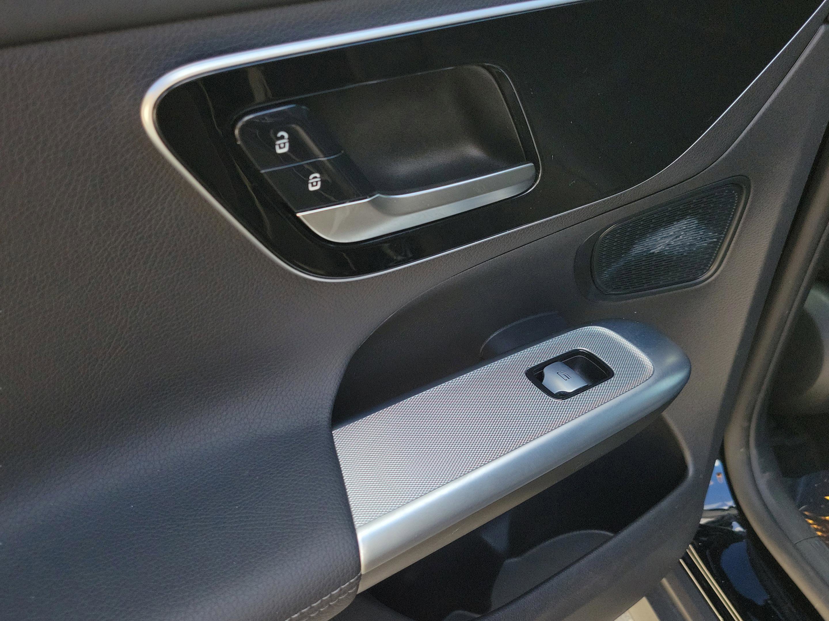 Certified 2024 Mercedes-Benz GLC 300 4MATIC image 7