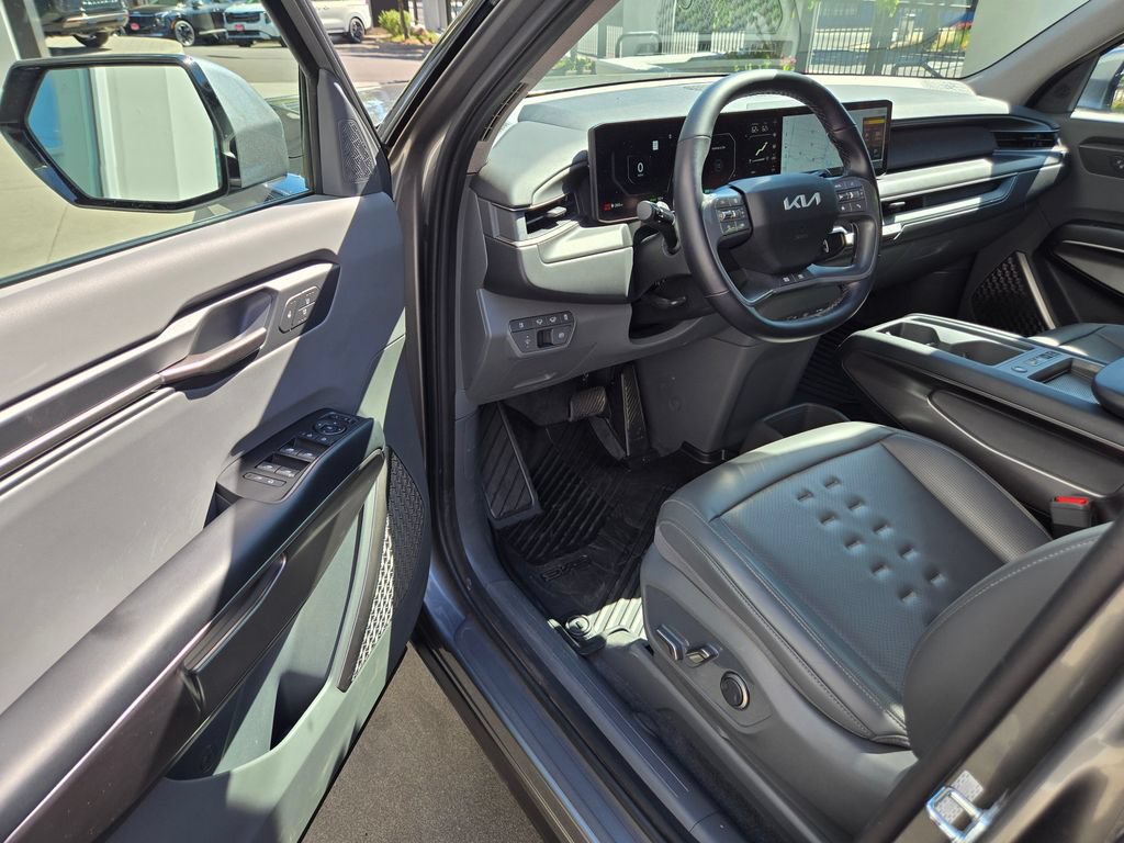 Certified 2024 Kia EV9 Wind AWD/4WD image 21