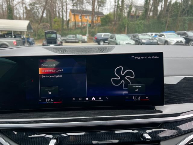 Used 2024 BMW X5 xDrive50e w/ M Sport Package AWD/4WD image 28