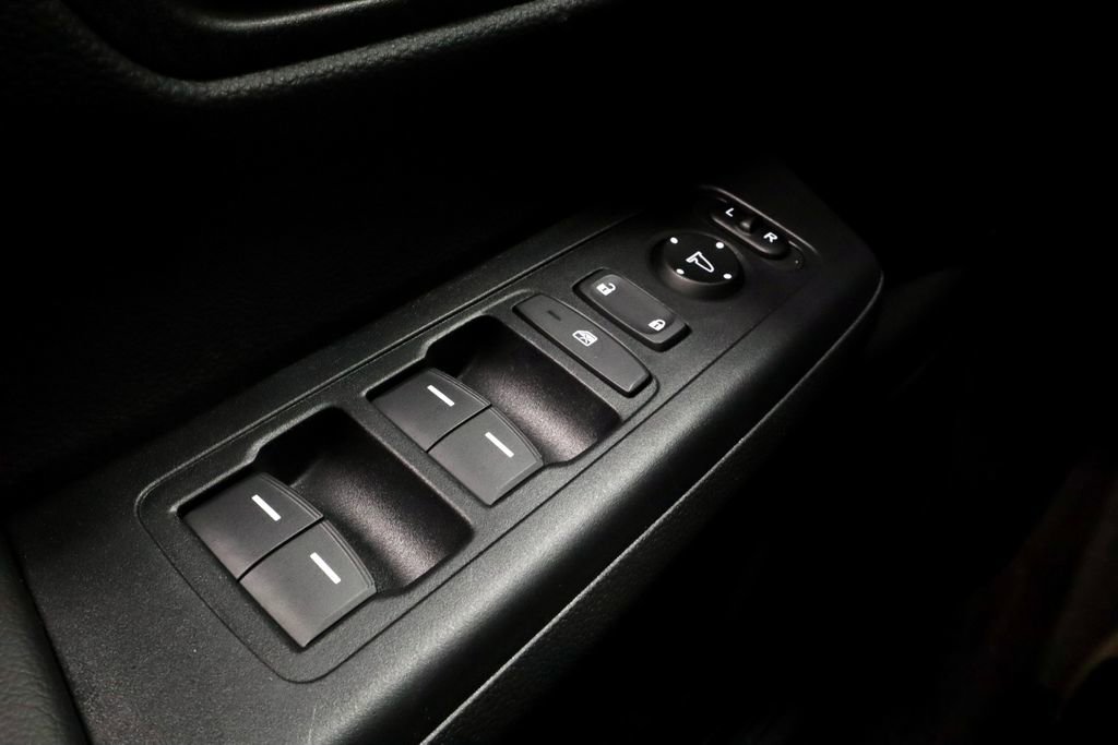 Used 2025 Honda CR-V Sport-L image 24