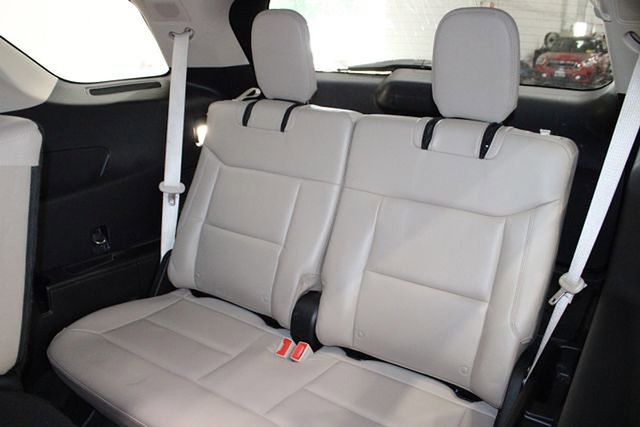 Used 2021 Ford Explorer Limited image 13