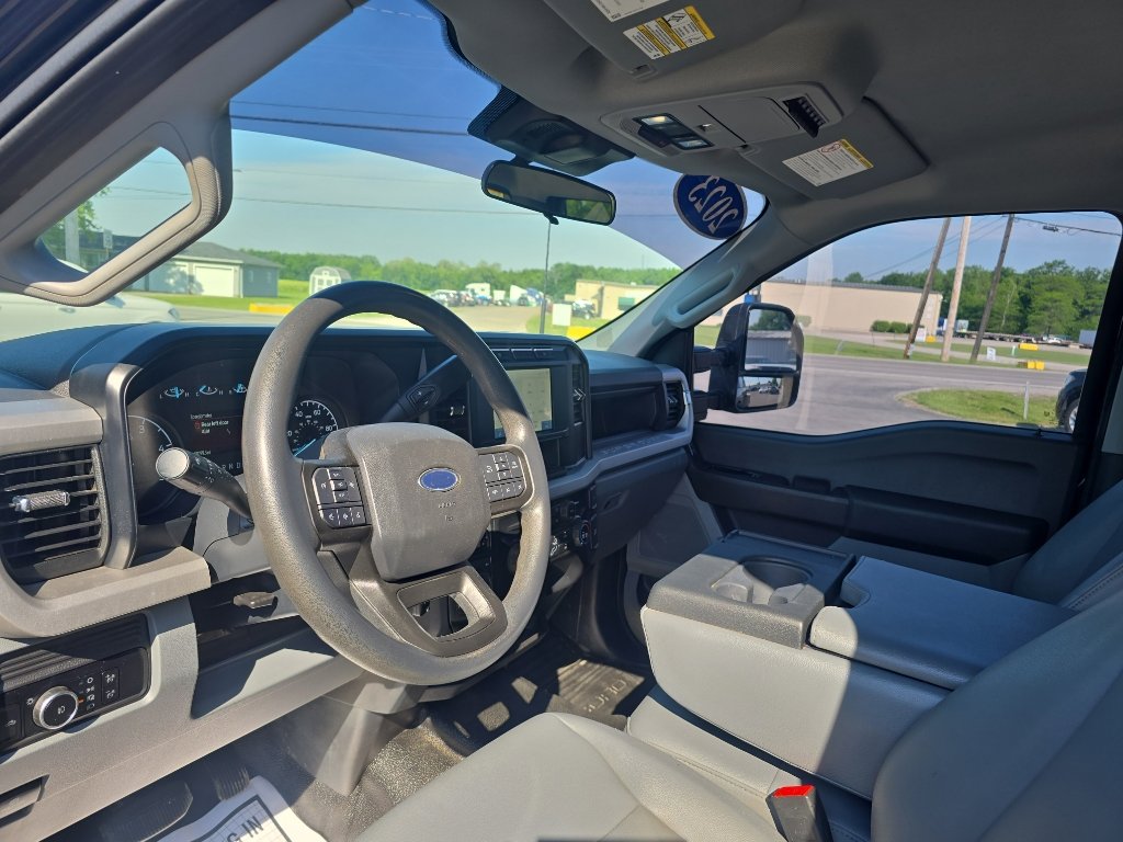 Used 2023 Ford F550 4x4 Crew Cab Super Duty image 27