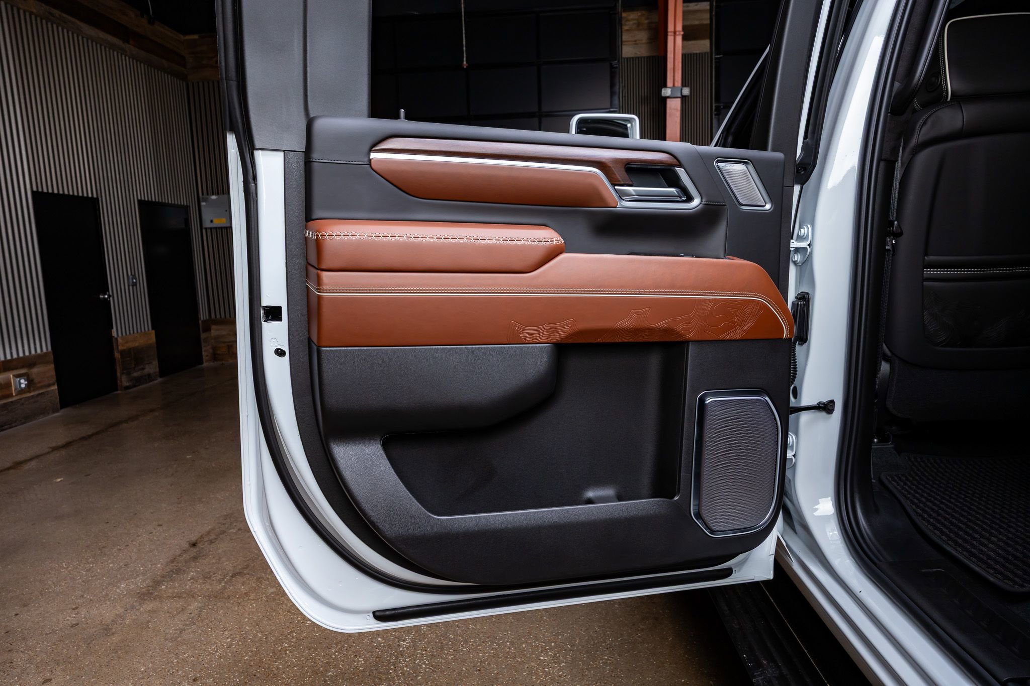 Used 2026 GMC Sierra 3500 Denali Ultimate image 36