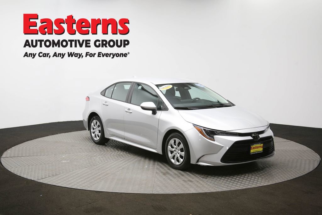 Used 2023 Toyota Corolla LE image 49