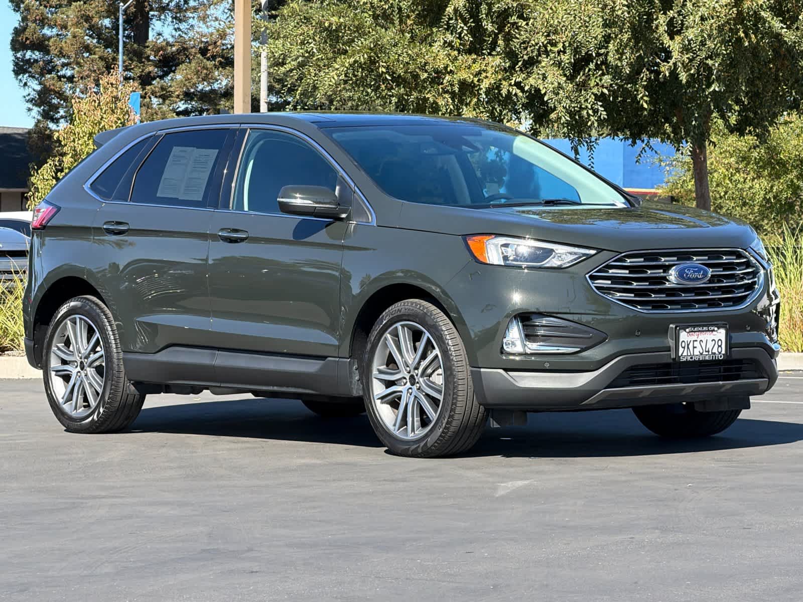 Used 2023 Ford Edge Titanium w/ Class II Trailer Tow Package AWD/4WD image 5