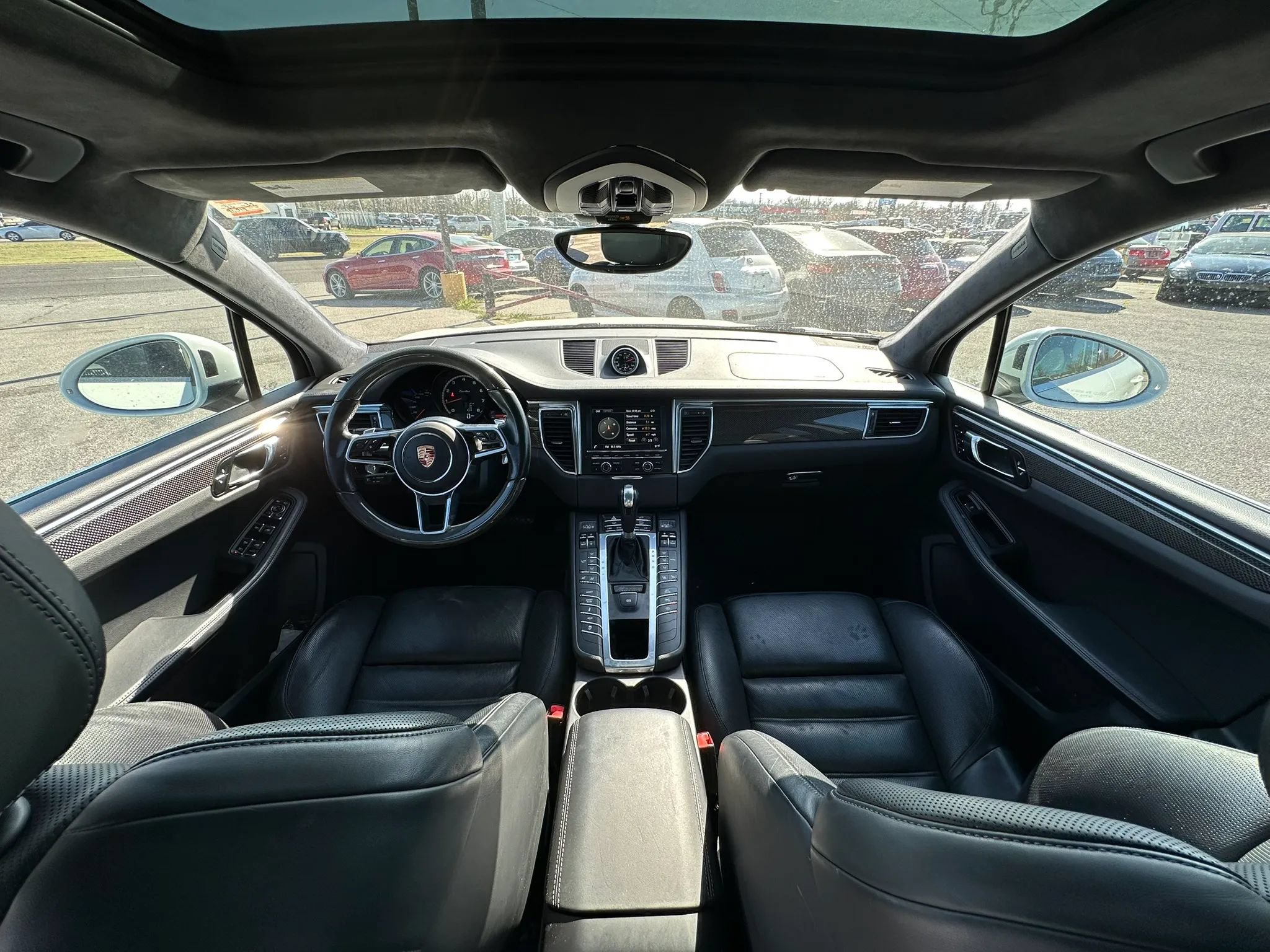 Used 2015 Porsche Macan Turbo AWD/4WD image 11