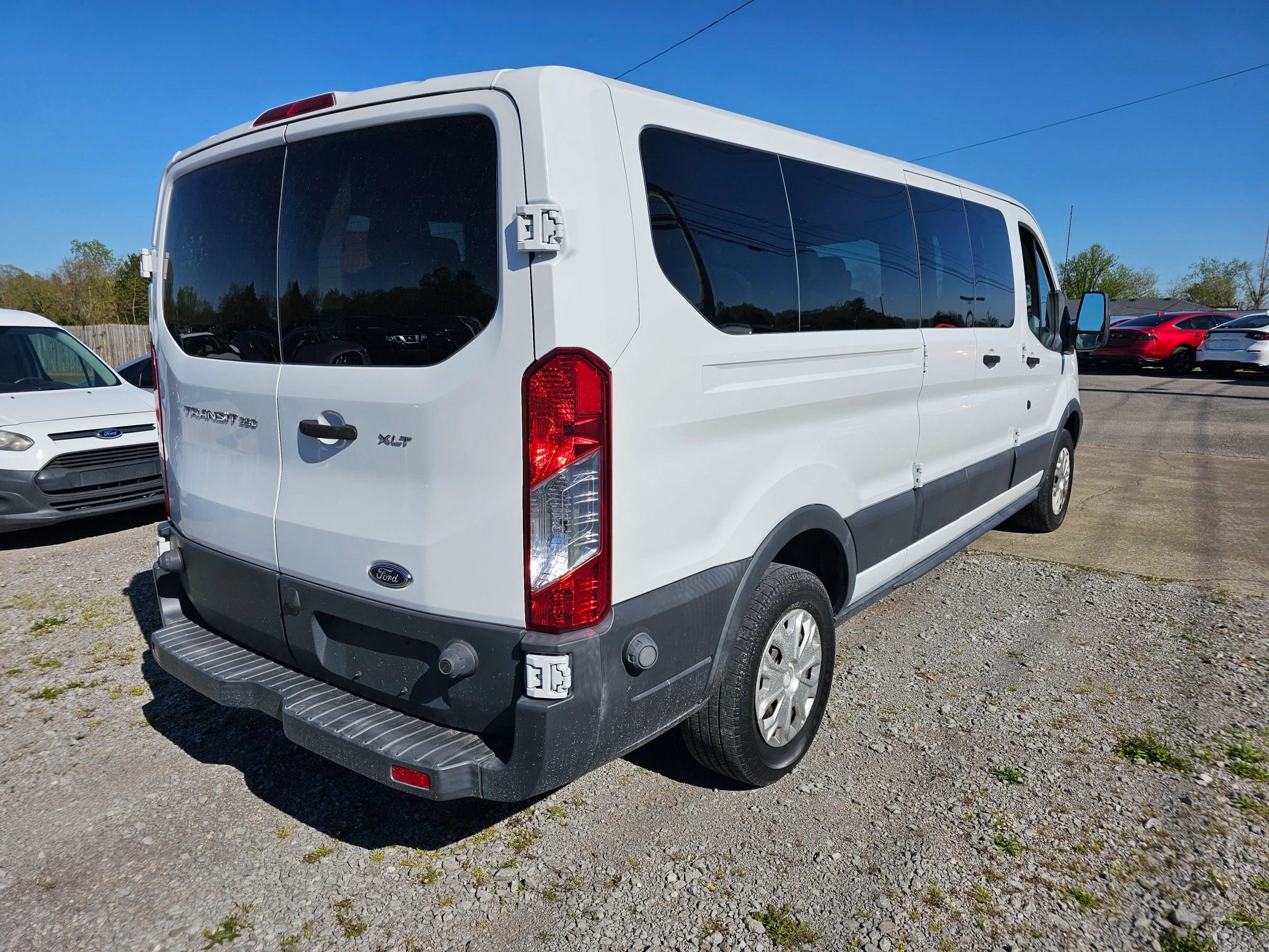 Used 2015 Ford Transit 350 XLT RWD image 16