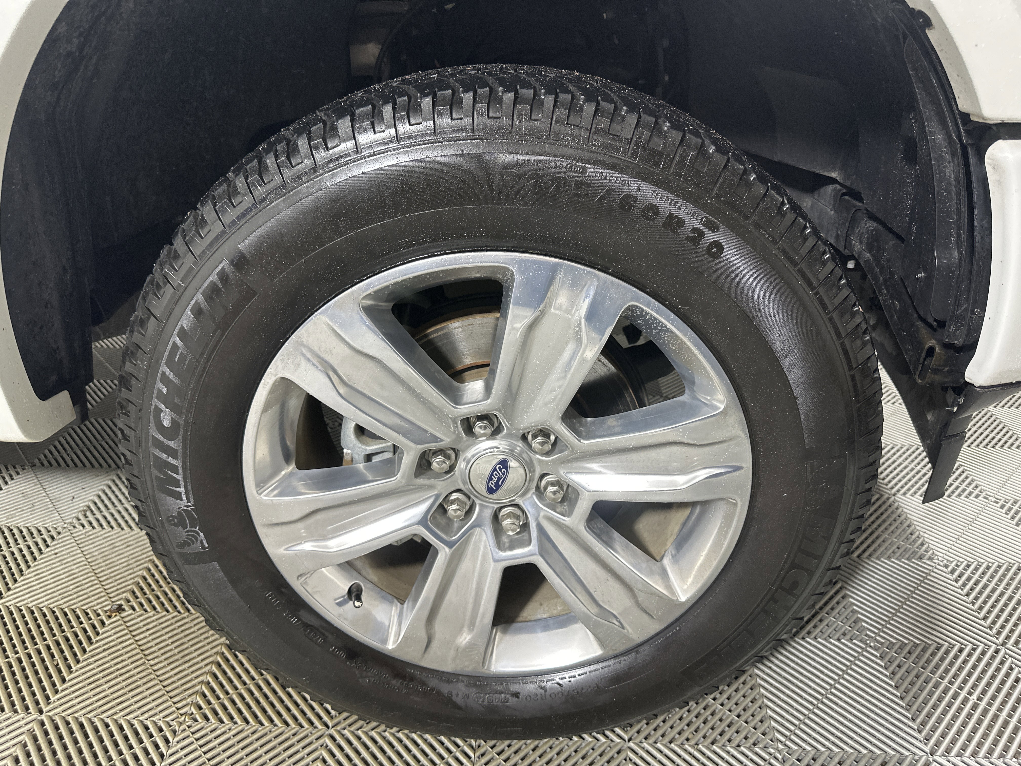 Used 2020 Ford F150 Platinum w/ Equipment Group 701A Luxury image 30