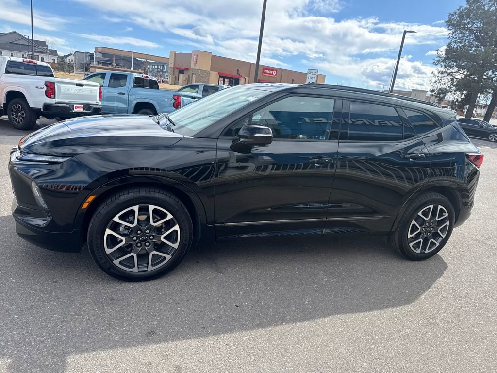 Used 2025 Chevrolet Blazer RS w/ Enhanced Convenience Package image 2