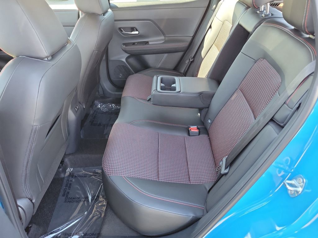 Used 2025 Nissan Kicks SR image 22