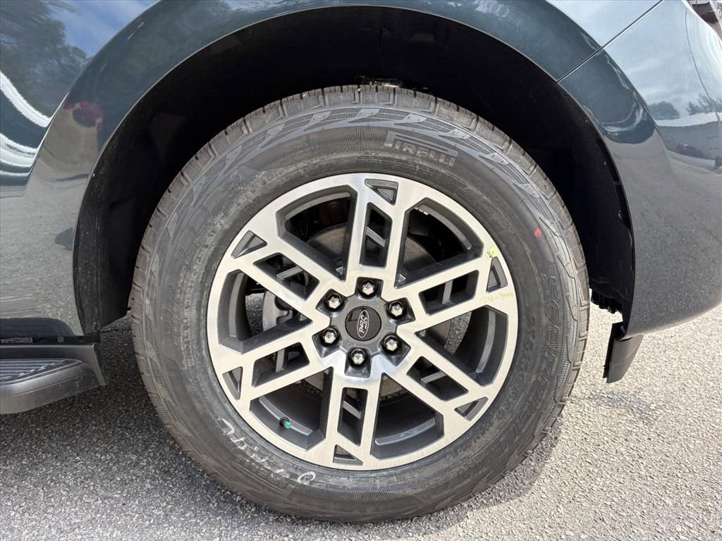 New 2026 Ford Expedition Active AWD/4WD image 24