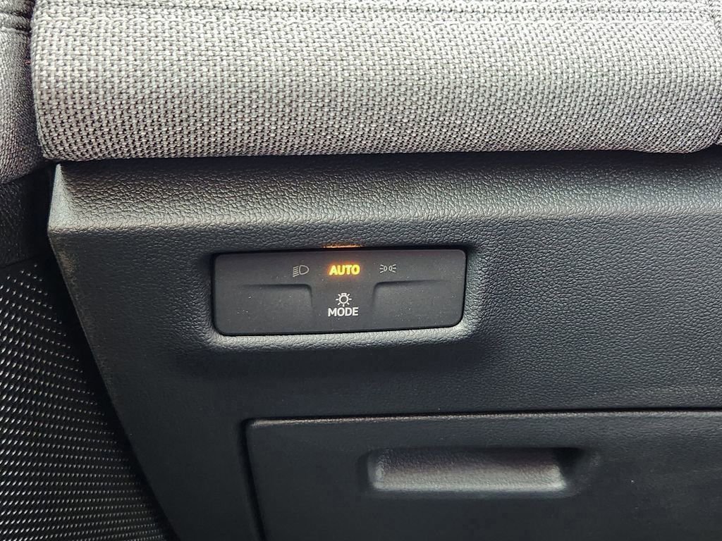 New 2026 Volkswagen Tiguan S image 12