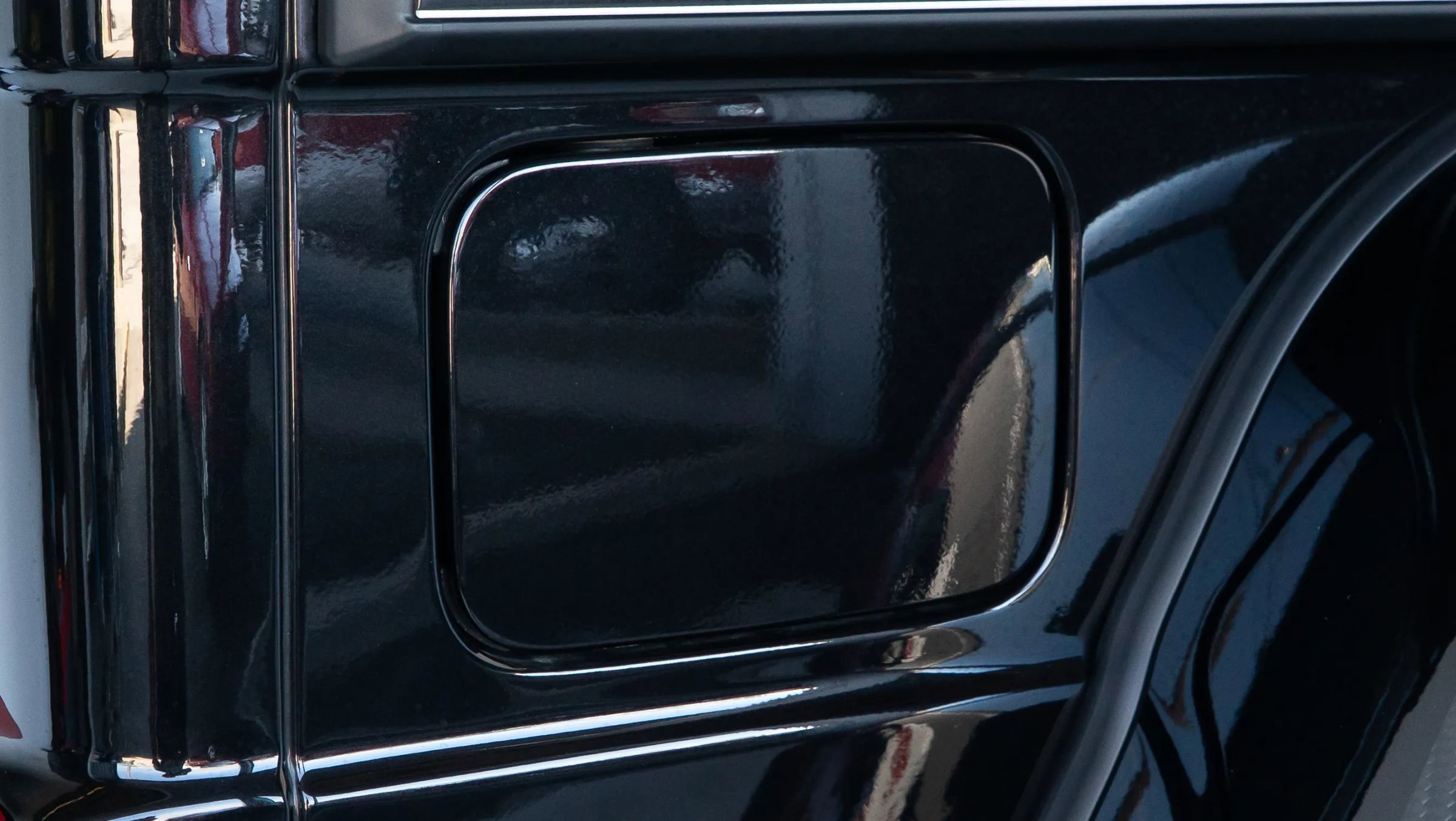 Used 2017 Mercedes-Benz G 550 Squared image 36