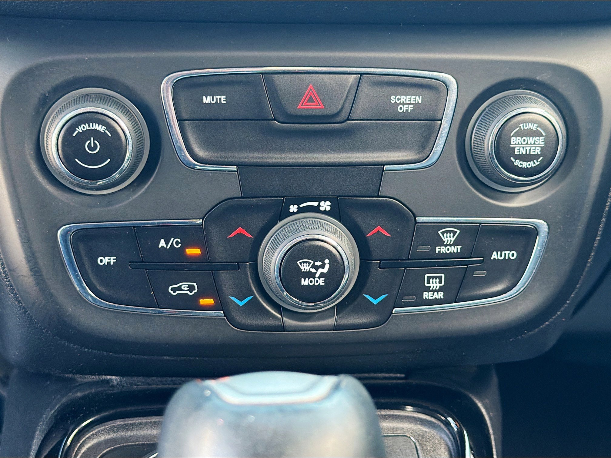 Used 2019 Jeep Compass Limited AWD/4WD image 22