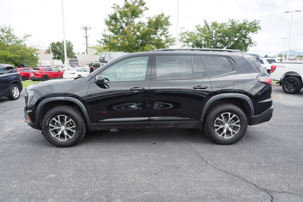 Used 2024 GMC Acadia AT4 w/ Luxury Package AWD/4WD image 8