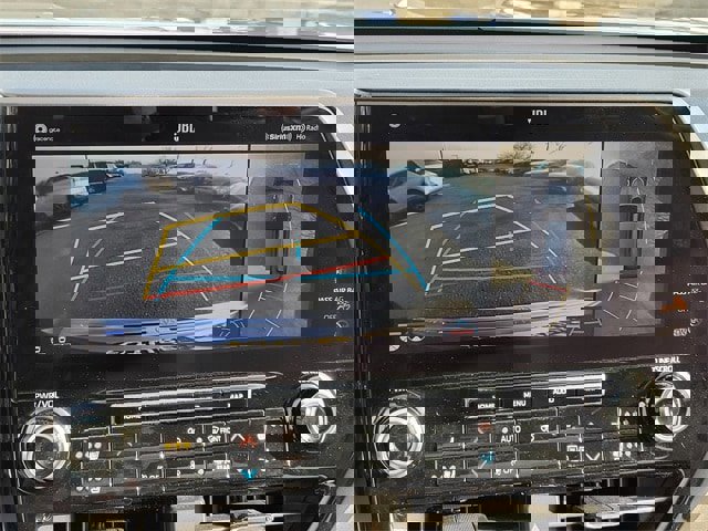 Used 2021 Toyota Highlander Limited image 18