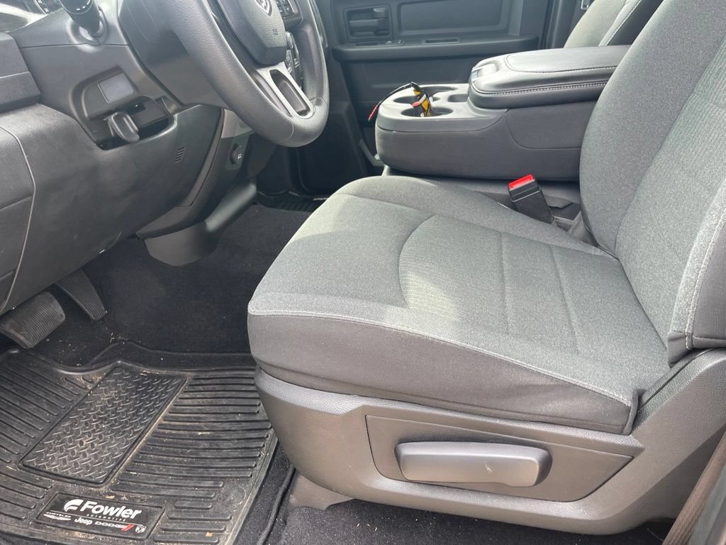 Used 2022 RAM 1500 Tradesman w/ Chrome Plus Package RWD image 9