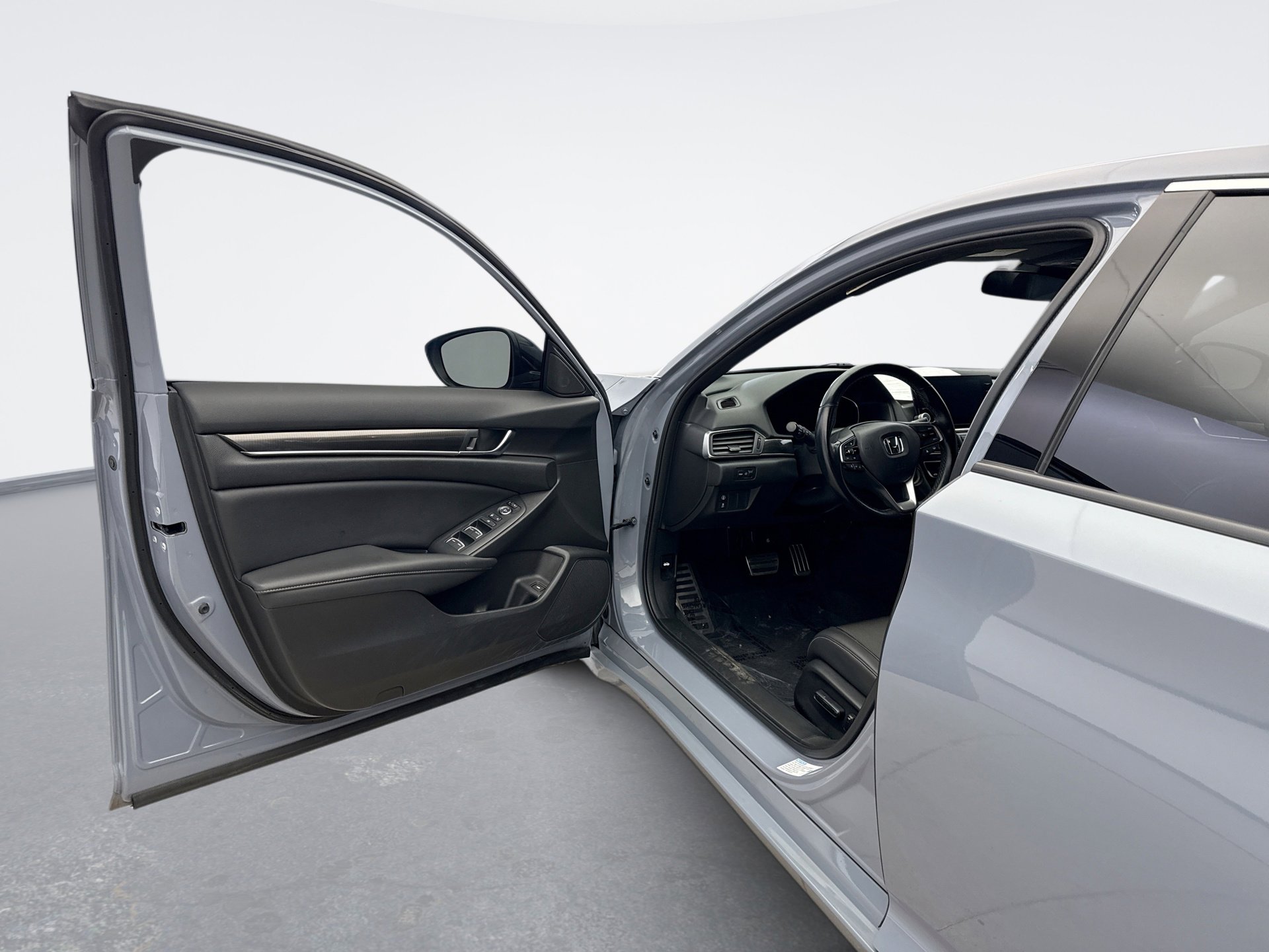 Used 2022 Honda Accord Sport image 9