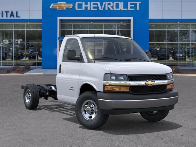 New 2025 Chevrolet Express 3500 w/ Power Convenience Package RWD image 7