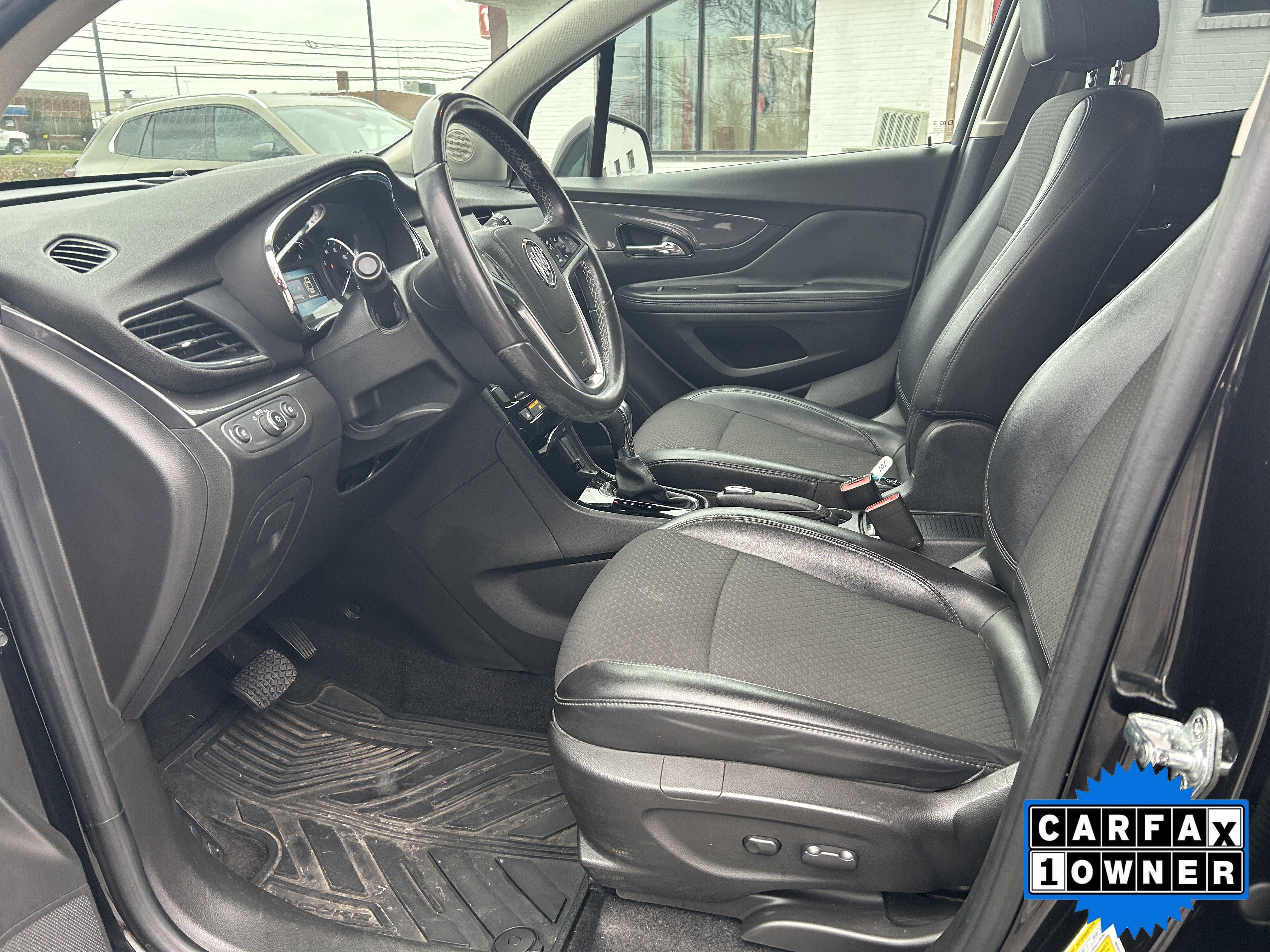 Used 2019 Buick Encore Sport Touring image 11