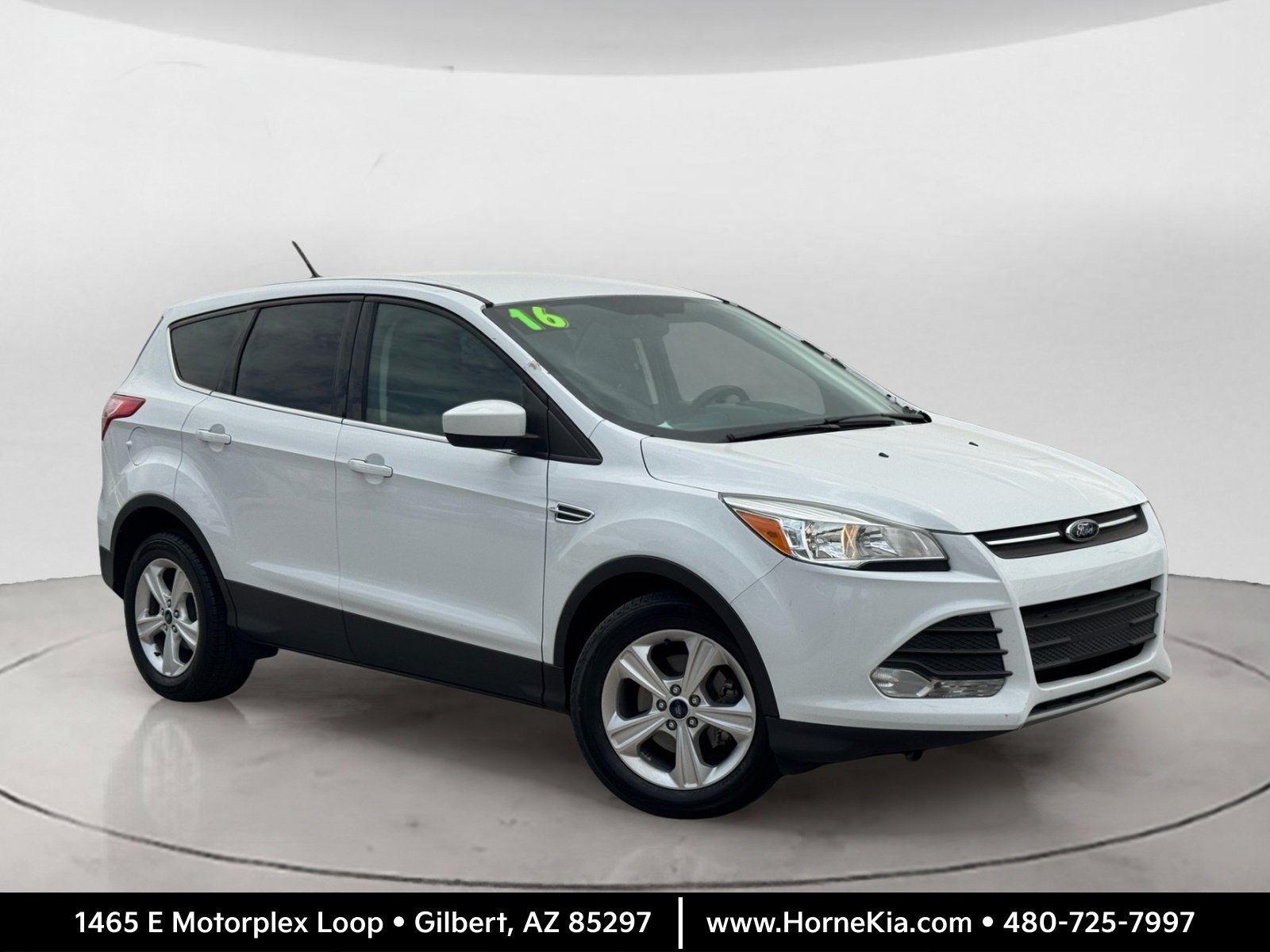 Used 2016 Ford Escape SE FWD video 1