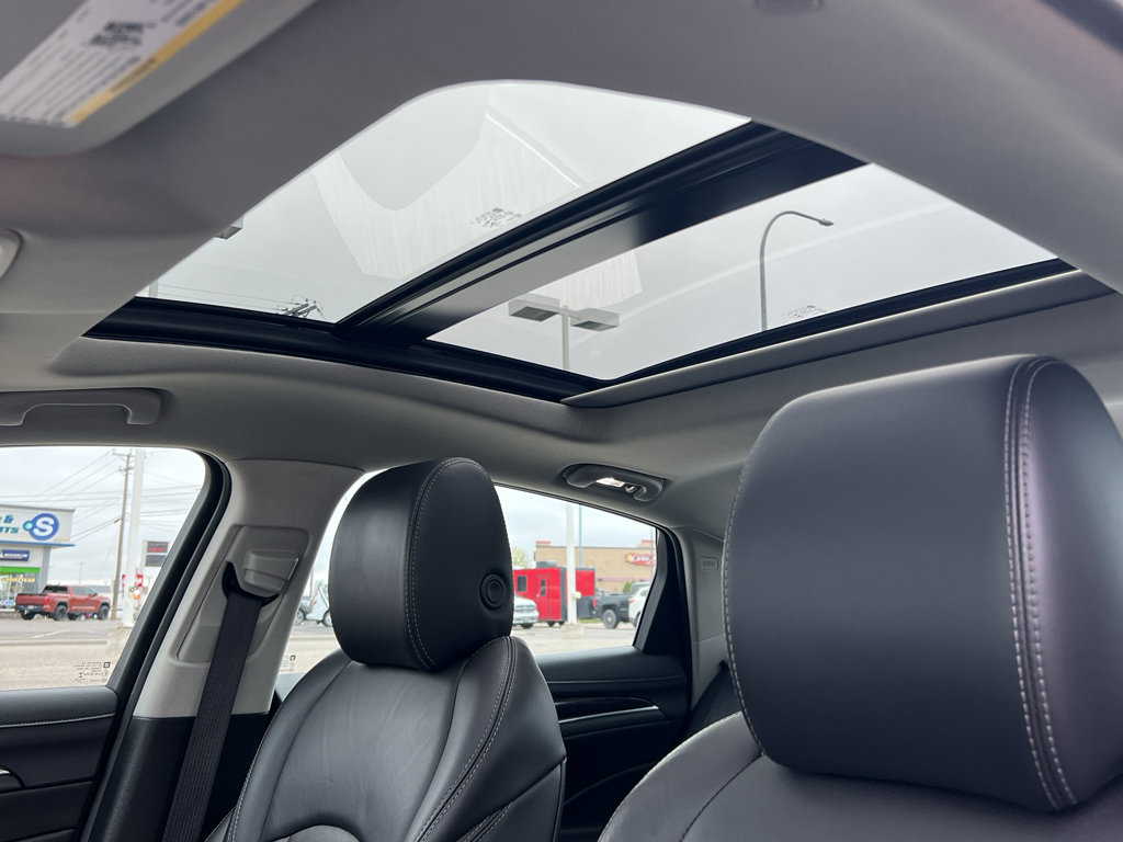 Certified 2017 Buick LaCrosse Premium w/ Dynamic Driver Package FWD image 35